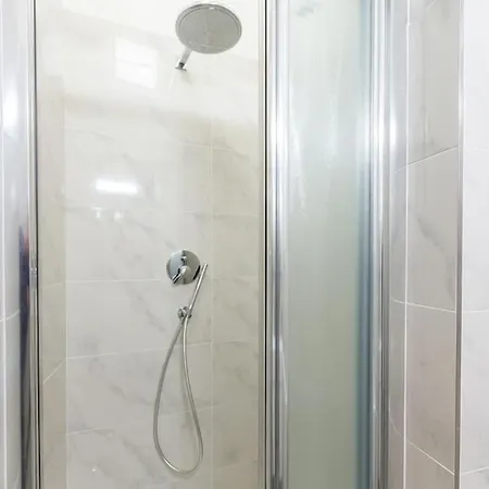 Apartment Days - 3bdr - Small Balcony - 2 Bathrooms - 90 Sqm *
