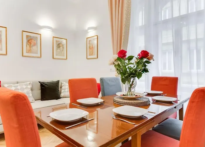 Apartment Days - Three-bedroom With Balcony Prag