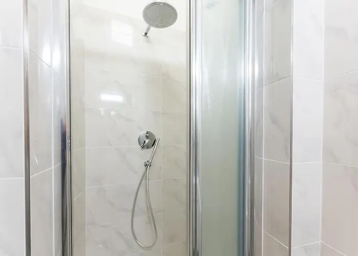 דירה Days - Three-bedroom With Balcony *