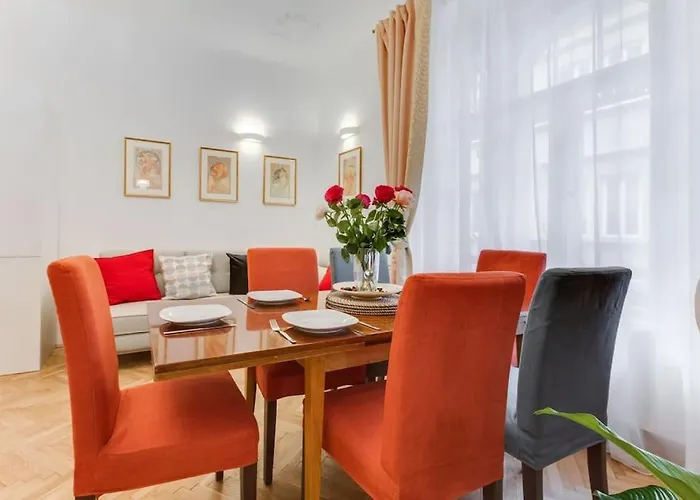 Days - Three-bedroom With Balcony דירה *